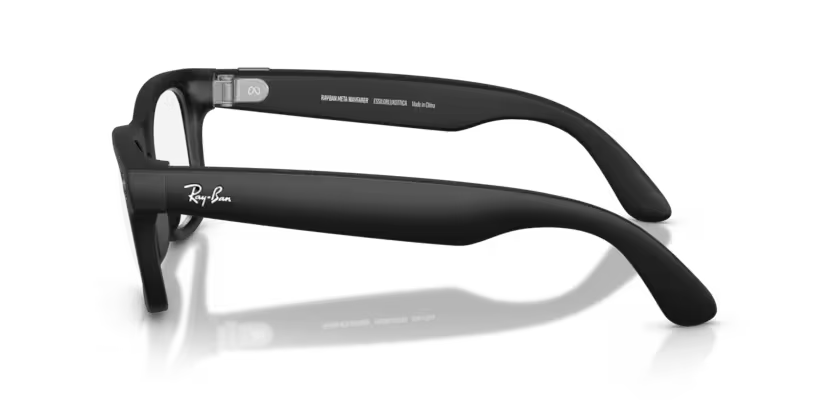 Ray-Ban Meta Wayfarer - Smart Glasses