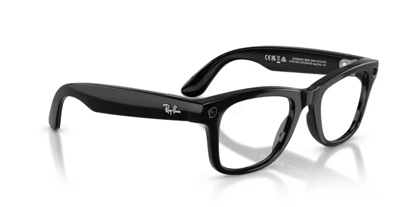 Ray-Ban Meta Wayfarer - Smart Glasses | Transitions®