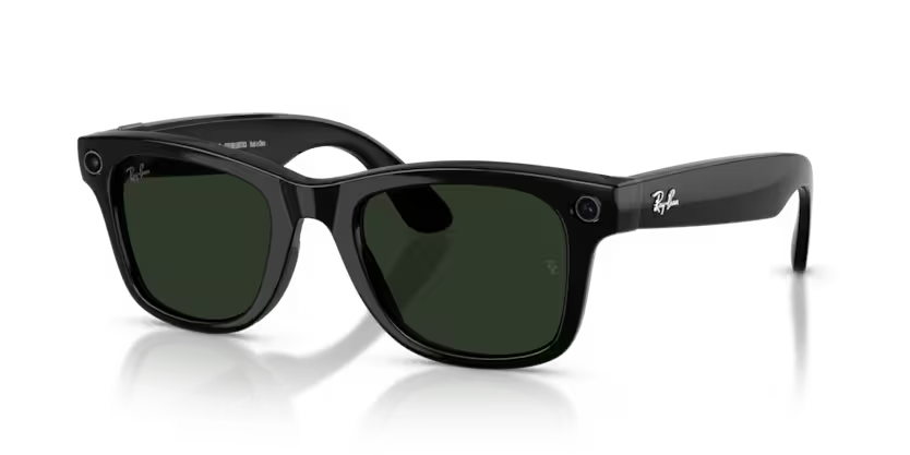 Ray-Ban Meta Wayfarer - Smart Glasses | Transitions®