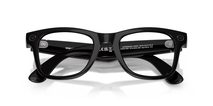 Ray-Ban Meta Wayfarer - Smart Glasses | Transitions®