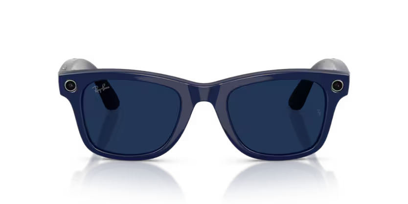 Ray-Ban Meta Wayfarer - Smart Glasses | Transitions®