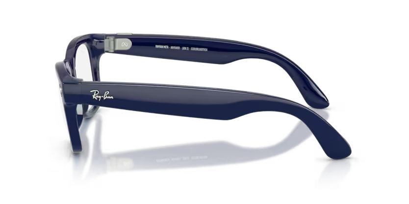 Ray-Ban Meta Wayfarer - Smart Glasses | Transitions®