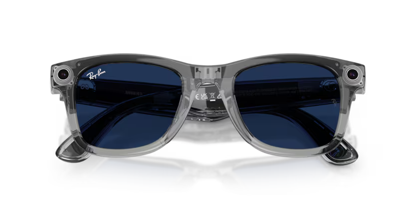 Ray-Ban Meta Wayfarer - Smart Glasses | Transitions®