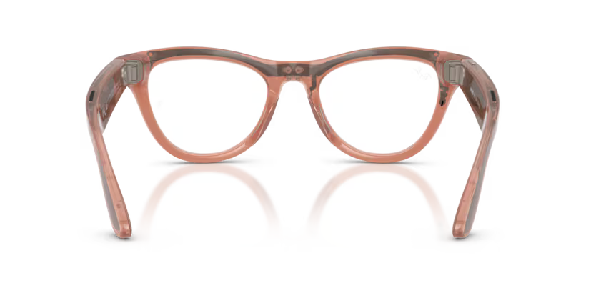Ray-Ban Meta Skyler - Smart Glasses | Transitions®
